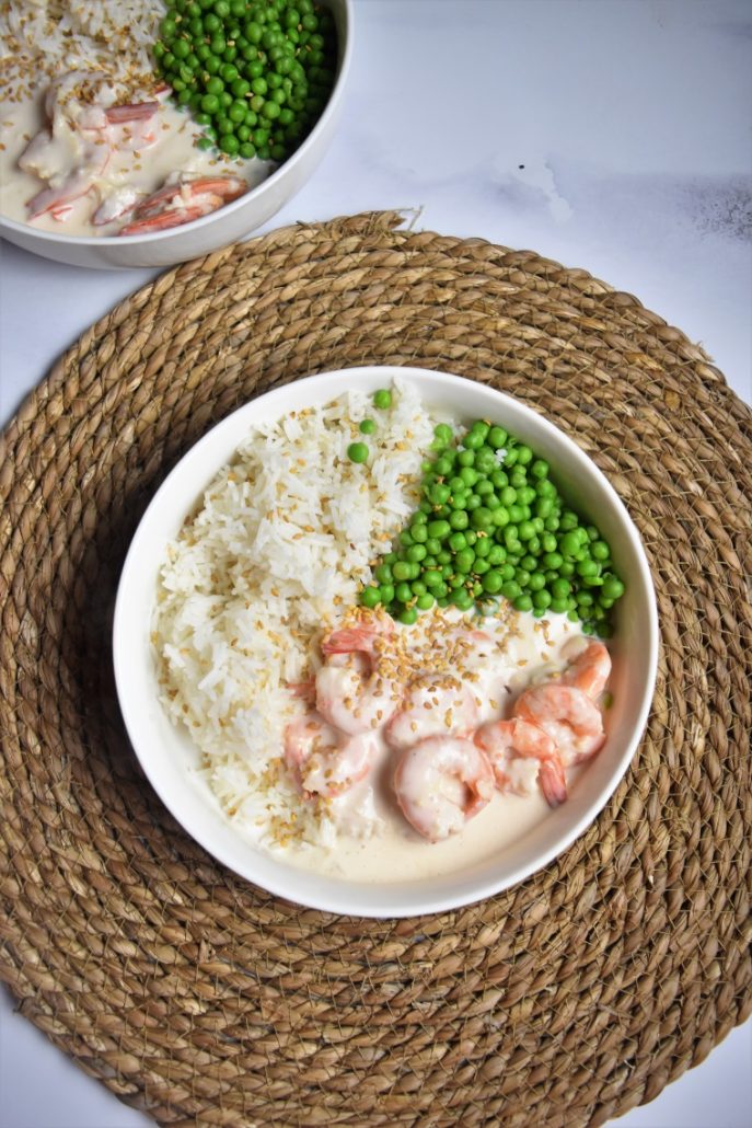 Bowl aux crevettes, riz et petits pois