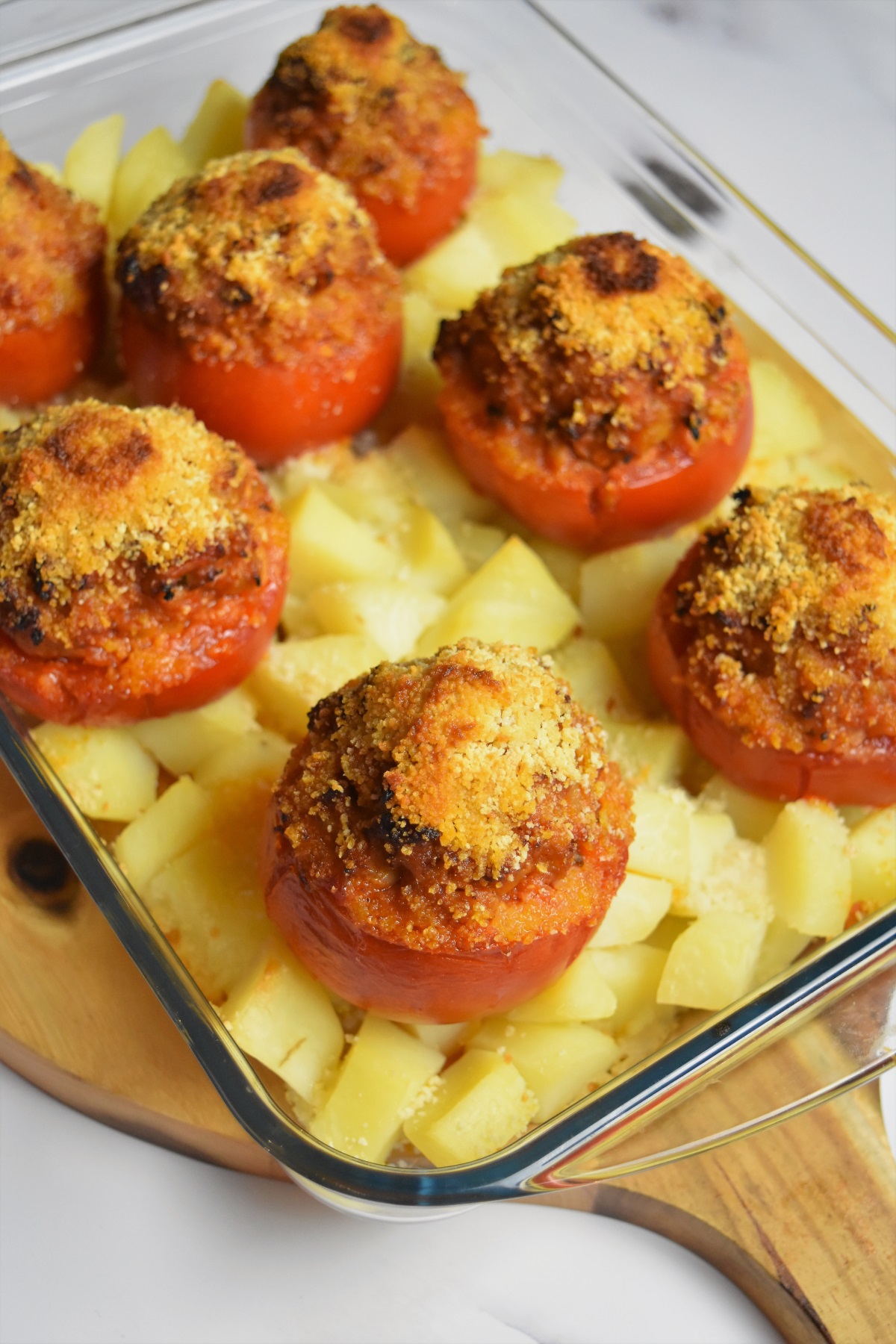 Tomates farcies et pommes de terre