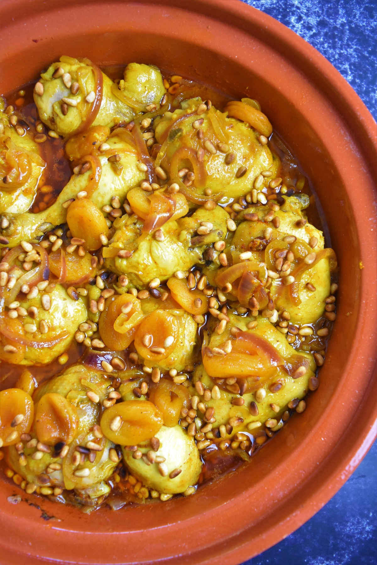 Tajine de poulet aux abricots secs