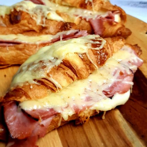 Croissants au jambon et fromage