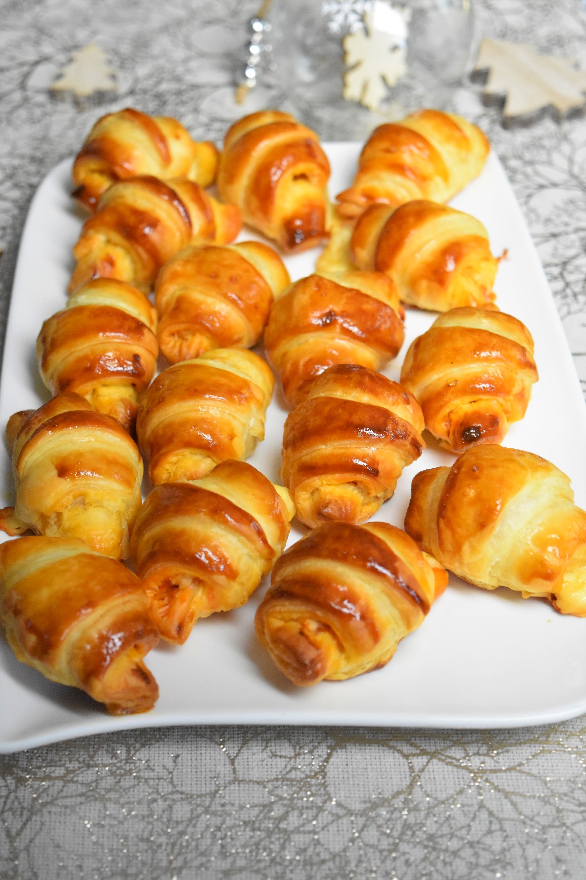 Mini croissants salés