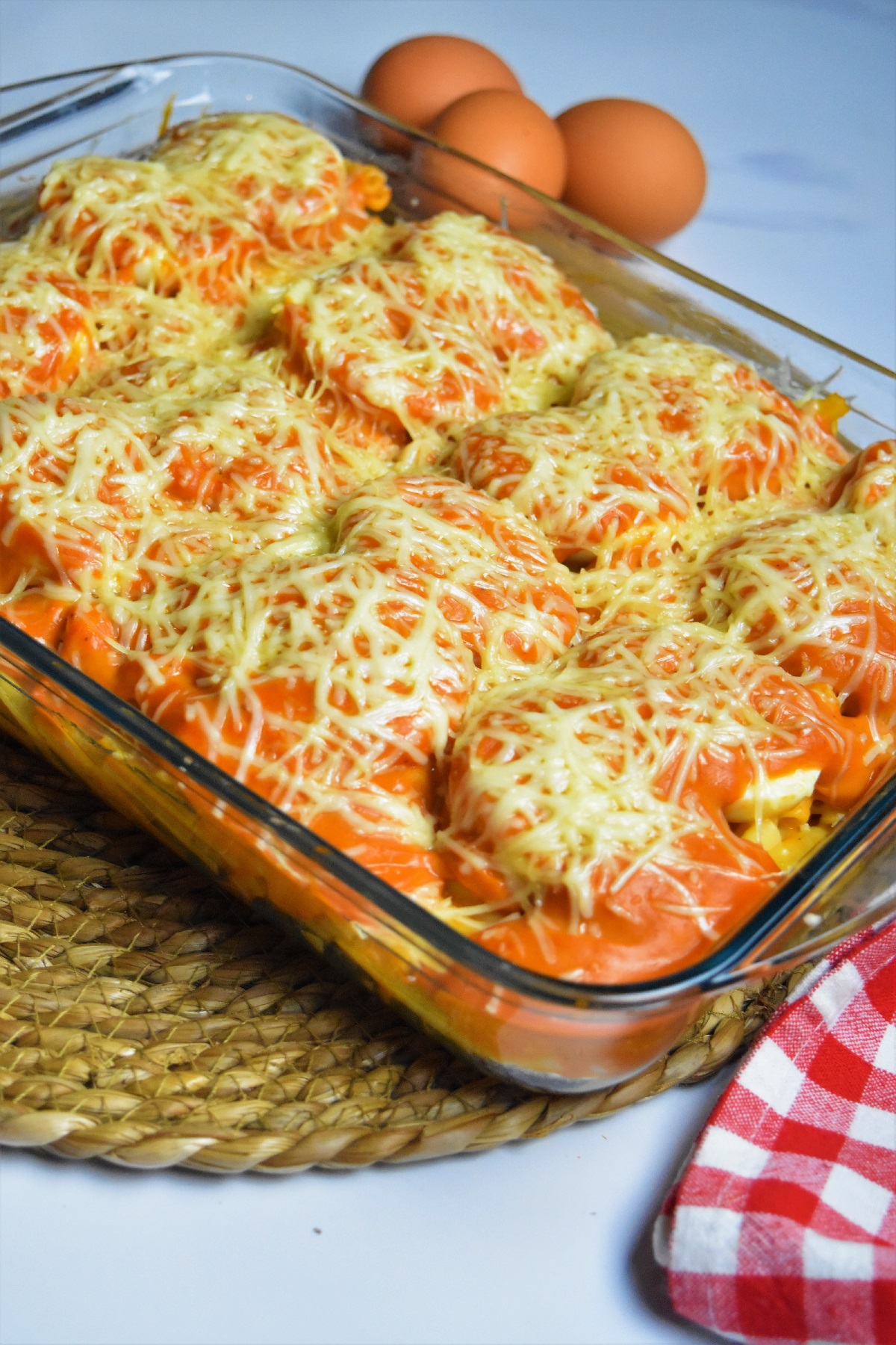 Gratin de pâtes aux oeufs durs et tomate