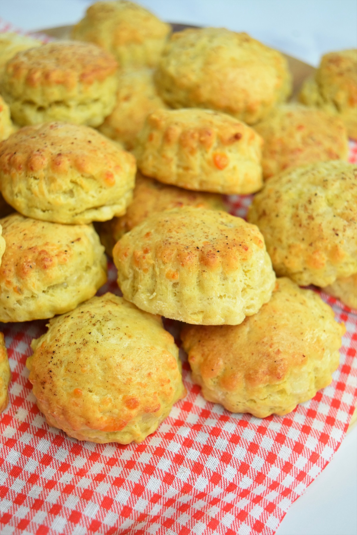 Scones au fromage et moutarde