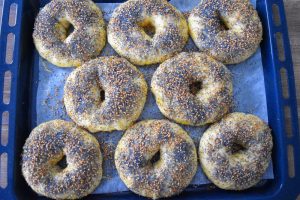 Bagels aux graines de sésame et pavot