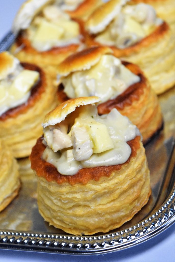 Bouchées à la reine au poulet et quenelles