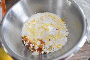 Tarte au fromage blanc battu et zestes de citron