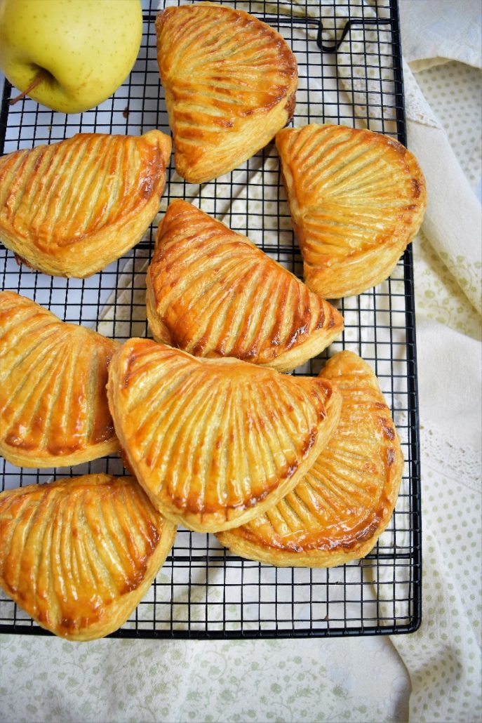 Chaussons aux pommes maison au companion