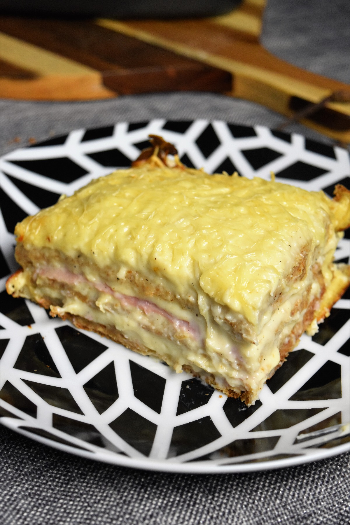 Croque cake jambon, fromage, sauce mornay