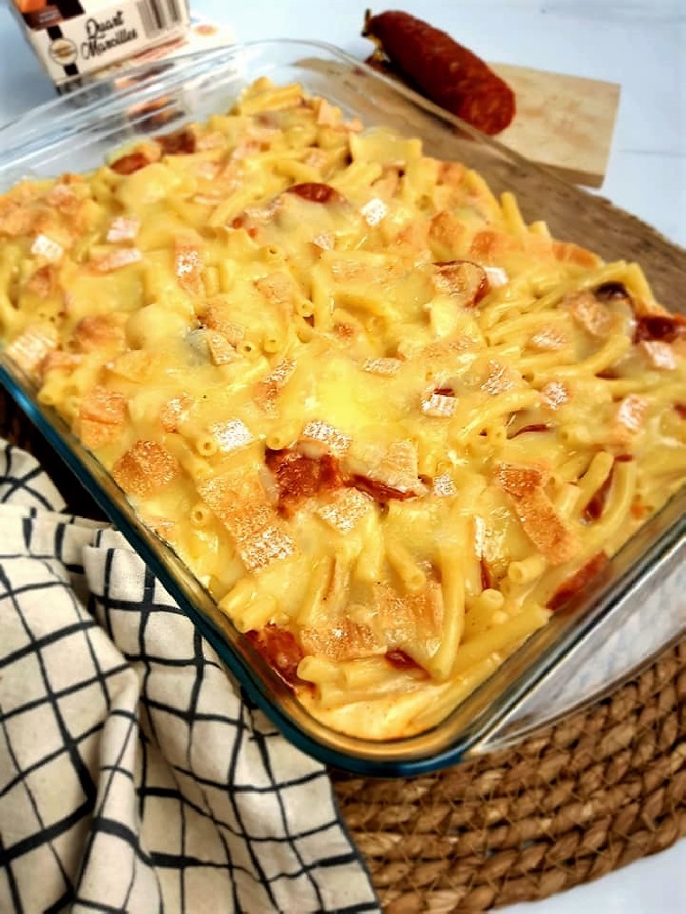 Gratin de pâtes au chorizo et fromage