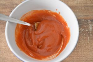 Sauce ketchup moutarde pour pain de viande