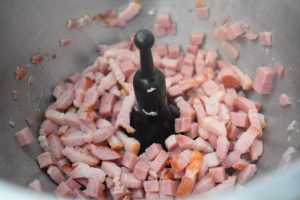 Lardons et jambon rissolés au companion