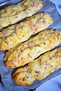 Baguettes aux lardons et fromage avec Companion