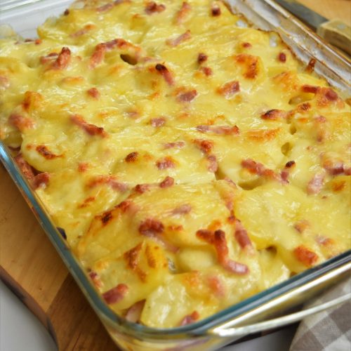 Gratin savoyard aux diots et beaufort