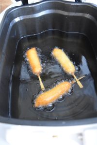 Frire le corn dog