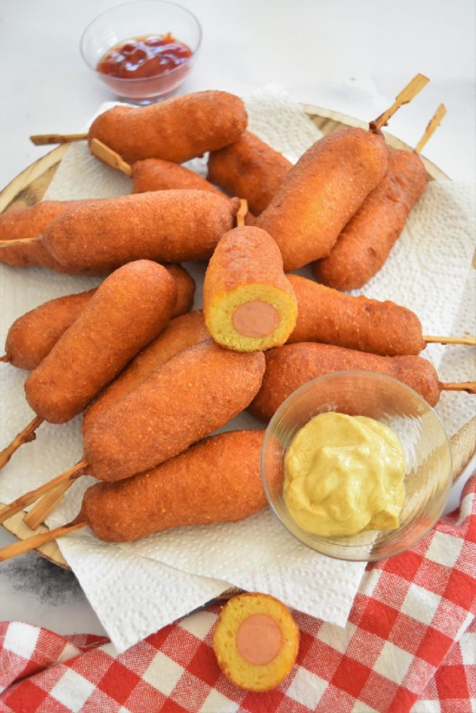 Corn dog ou beignet saucisse