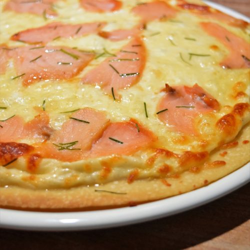 Pizza au saumon fumé