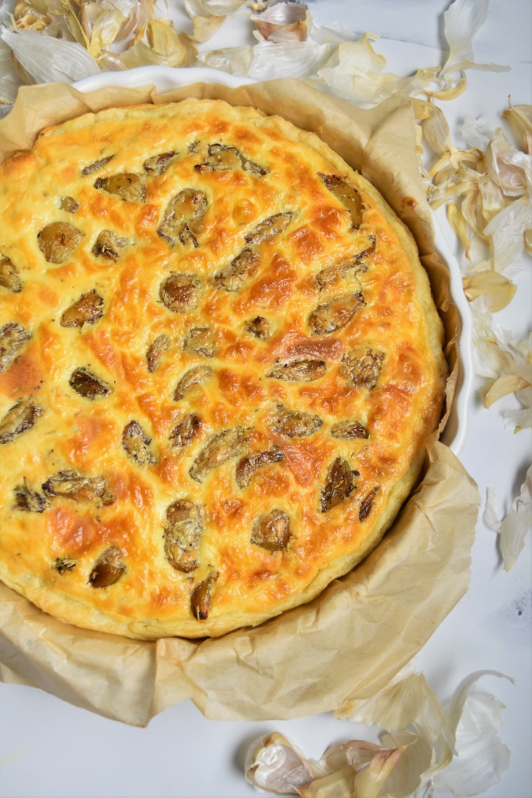 Tarte à l'ail caramélisé de Yotam Ottolenghi