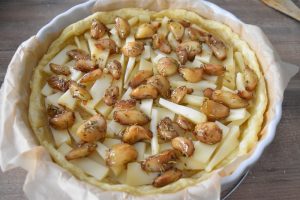 Tarte à la tomme et gousses d'ail