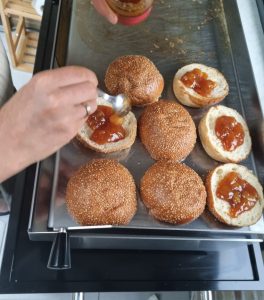 Burger foie gras et chutney de mangue