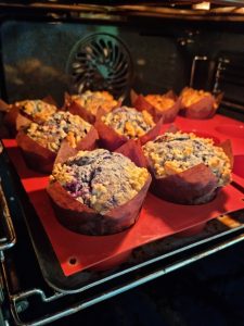 Cuisson des muffins aux myrtilles