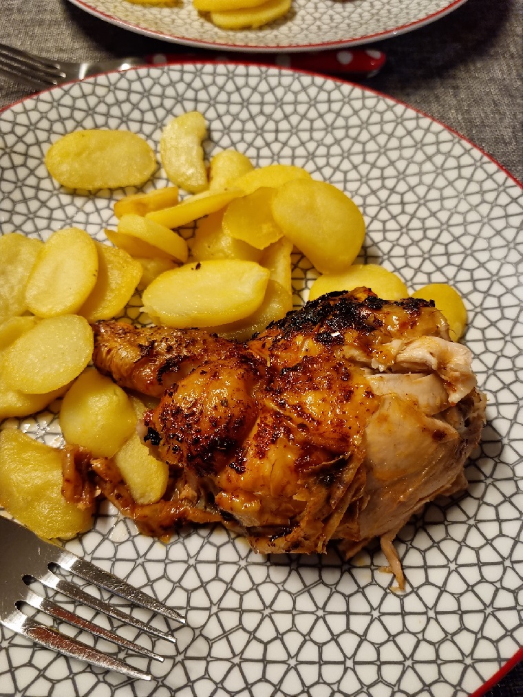 Cuisses de poulet et ses pommes de terre rôties ( Extra Crisp