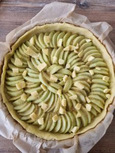 Tarte aux pommes avec beurre et cassonade