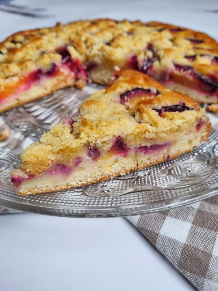 Tarte aux prunes, crème d'amande et streusel