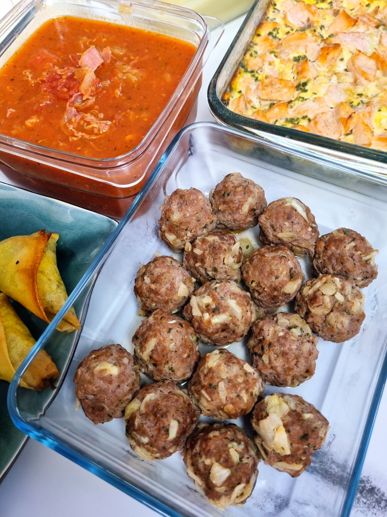 Spaghetti boulettes de boeuf et sauce à la tomate - Yumelise