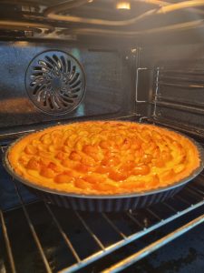 Cuisson au four de la tarte mirabelles