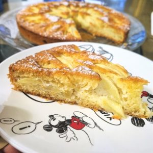 Part de tarte au suisse aux pommes