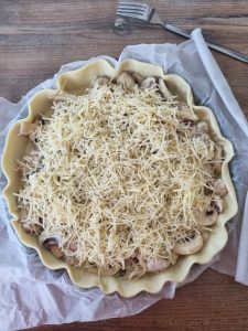 Tourte poulet, champignons, fromage