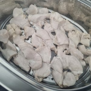 Poulet cuit en panier cuisson externe