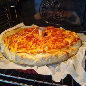 Cuisson de la tourte au saumon