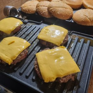 Faire le chili cheese burger