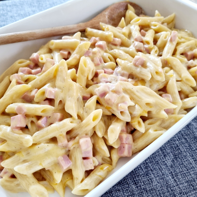 One pot pasta du Nord, au cheddar, bière et jambon