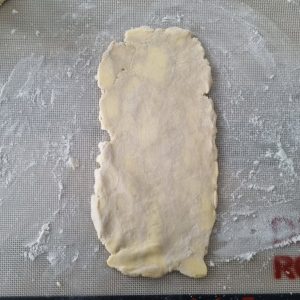 Pâte étalée en rectangle