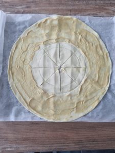 Couronne feuilletée à la moutarde