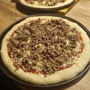 Pizza au boeuf haché