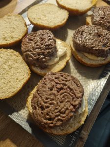 Hamburgers au boeuf et maroilles