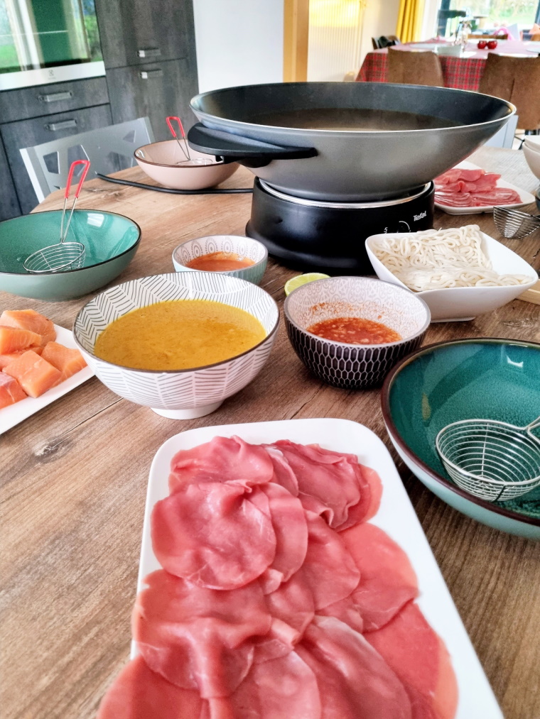 Bouillon fondue chinoise et sauces