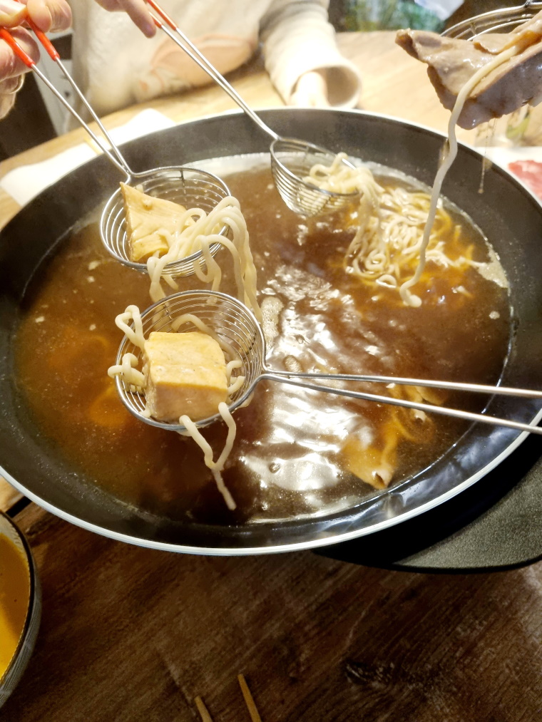 Fondue chinoise et soupe de ramen - Recette