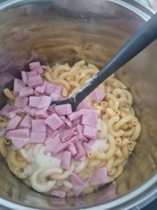 Macaroni sauce maroilles et jambon