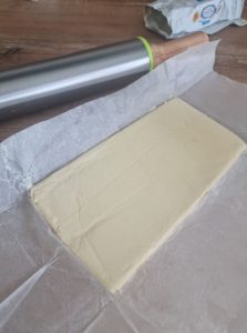 Faire le beurre de tourage pour croissants