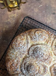 Sucre glace sur brioche bouldouk