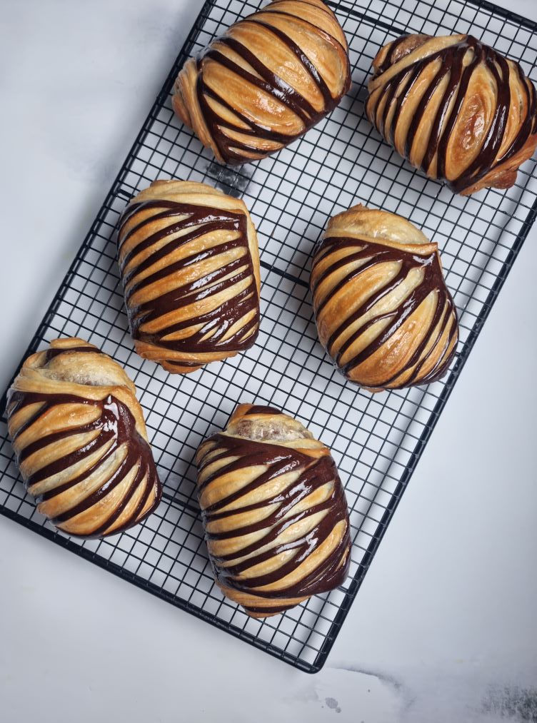 Pains au chocolat bicolores maison