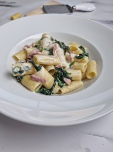 Rigatoni aux épinards frais