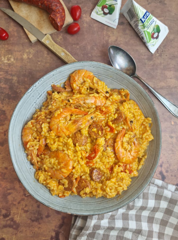 Risotto au chorizo, gambas et crème de coco