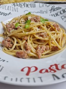 Spaghetti carbonara à la saucisse