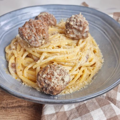 Pâtes aux boulettes de viande