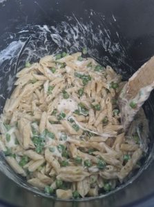 Penne, petits pois burrata